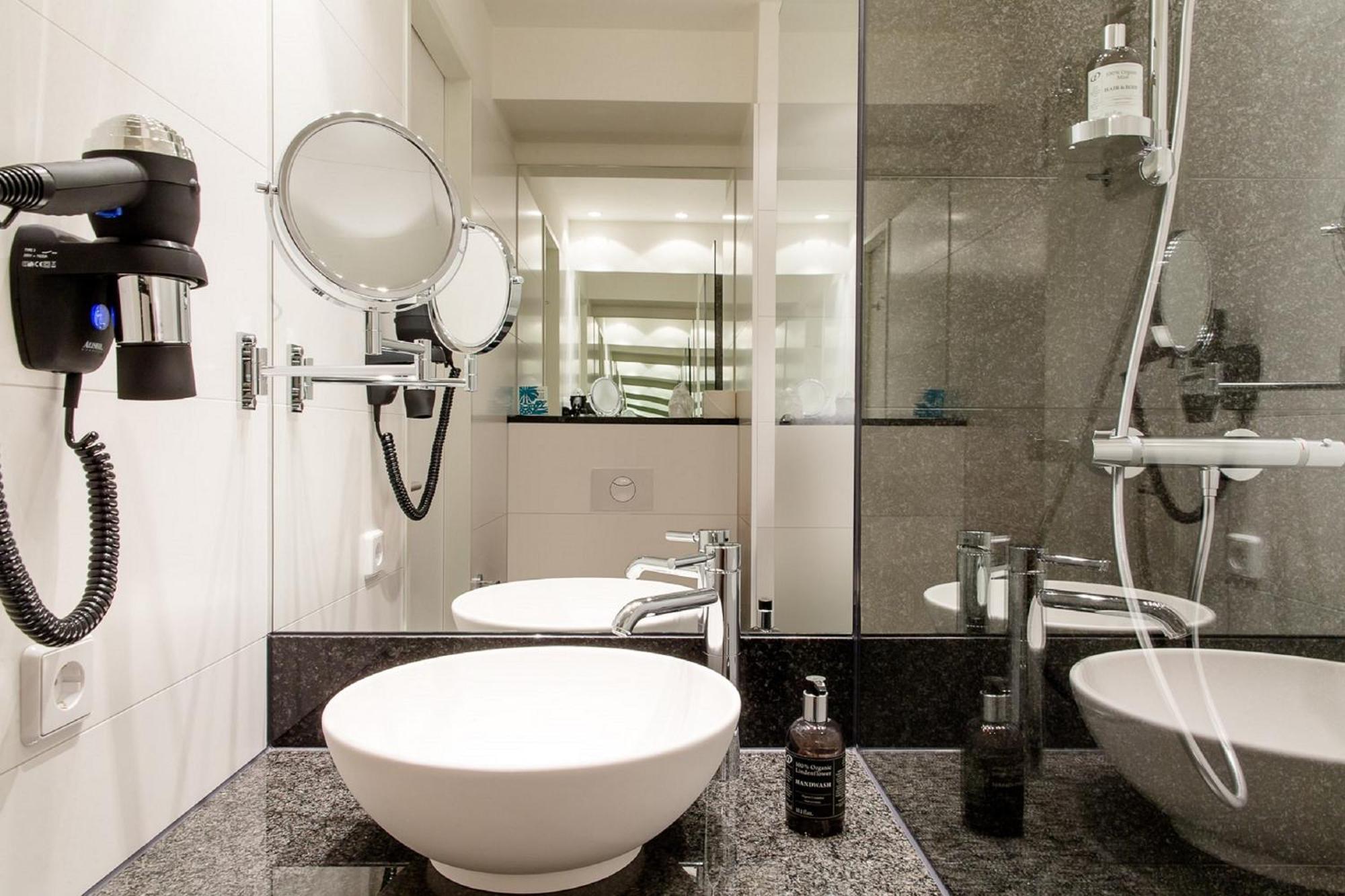 Motel One Nuernberg-City Zewnętrze zdjęcie